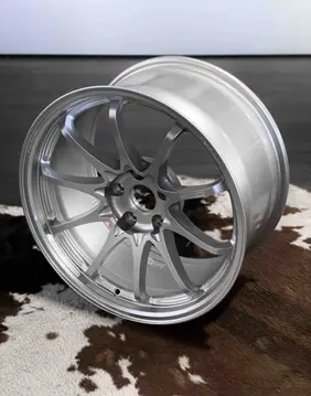 Inner barrel clearance profile of an 18 inch Face 4 concave RAYS CE28 N-Plus track wheel in Diamond Silver