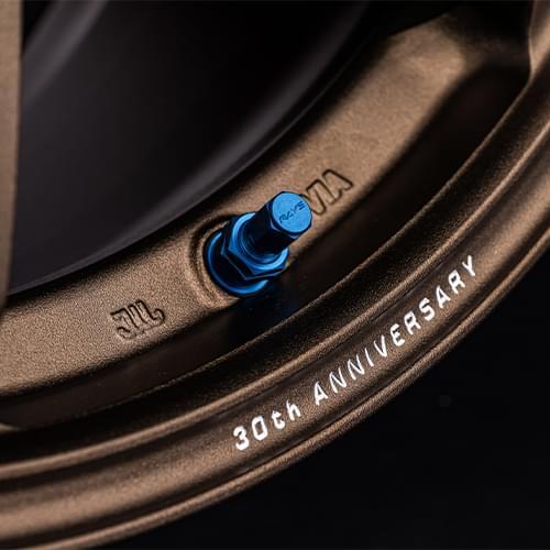 topic_TE37_30th_188546_BR_-17