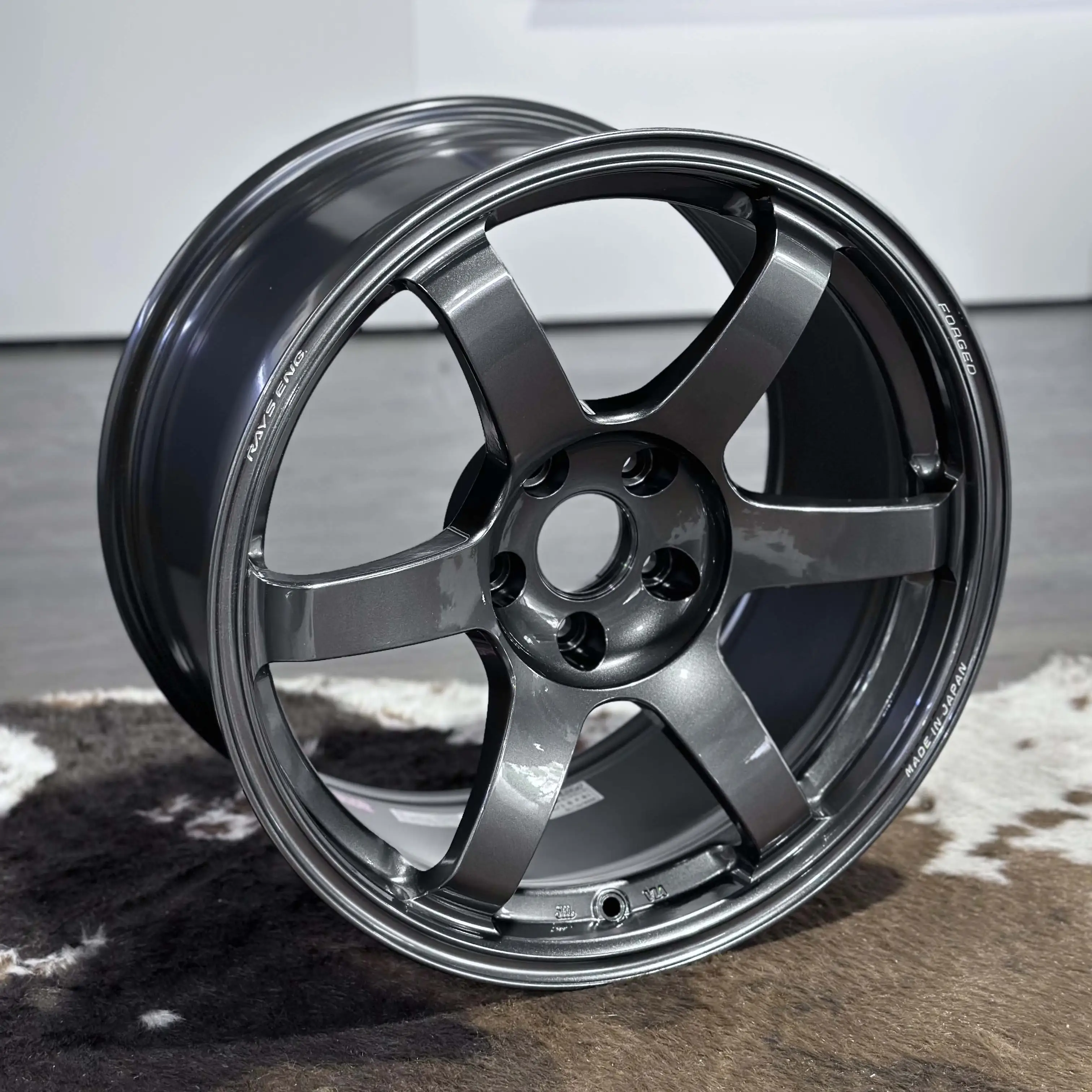 te37 saga sl dark gun metal side profile