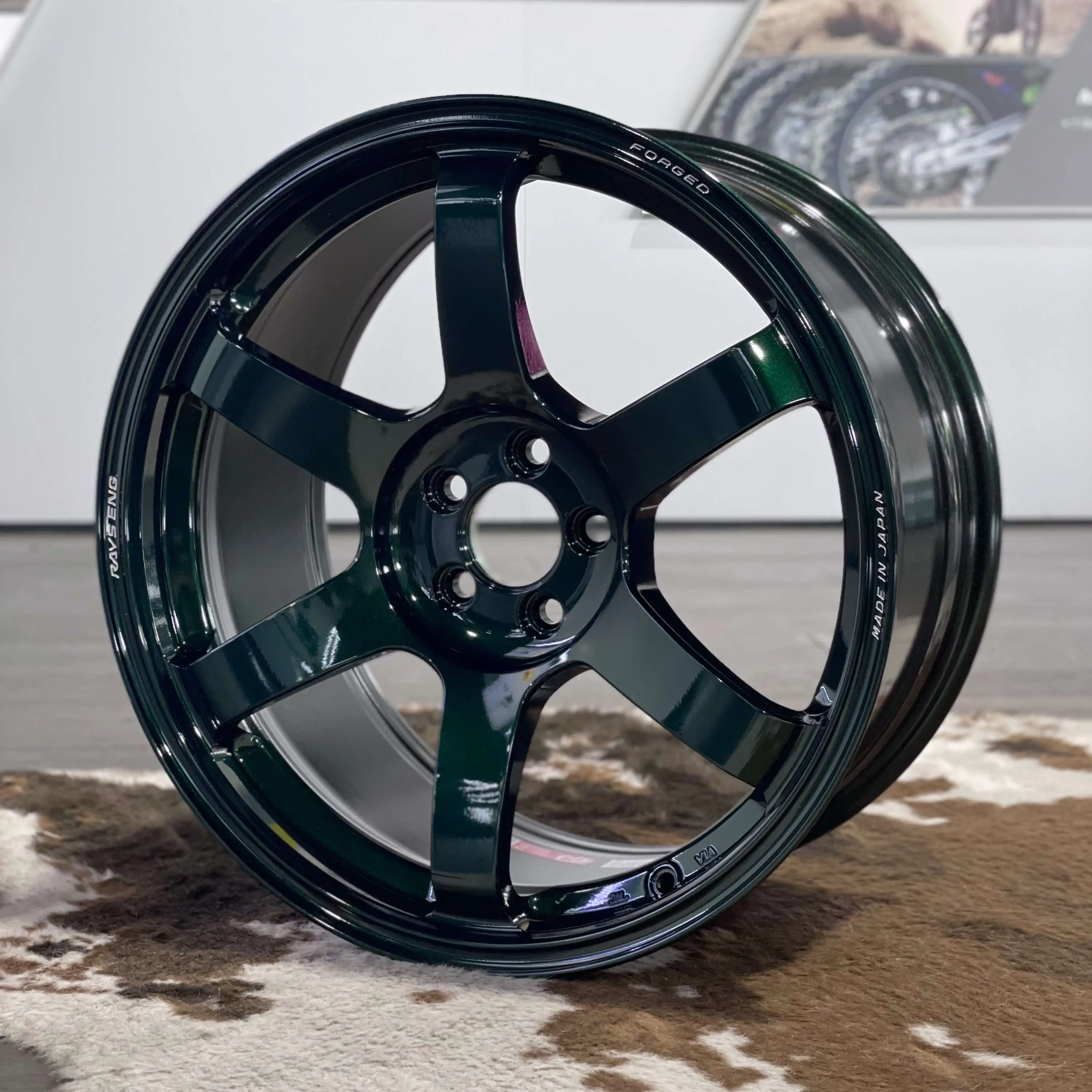 TE37sagaslracinggreen1