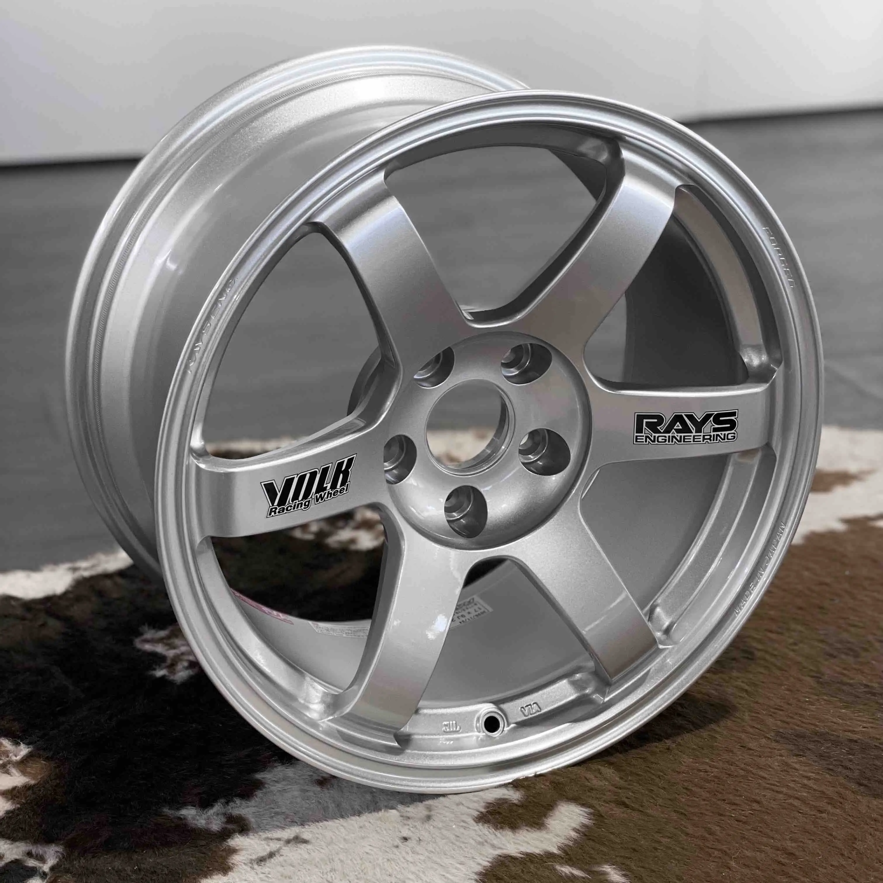 te37sagasl17diamondsilverds