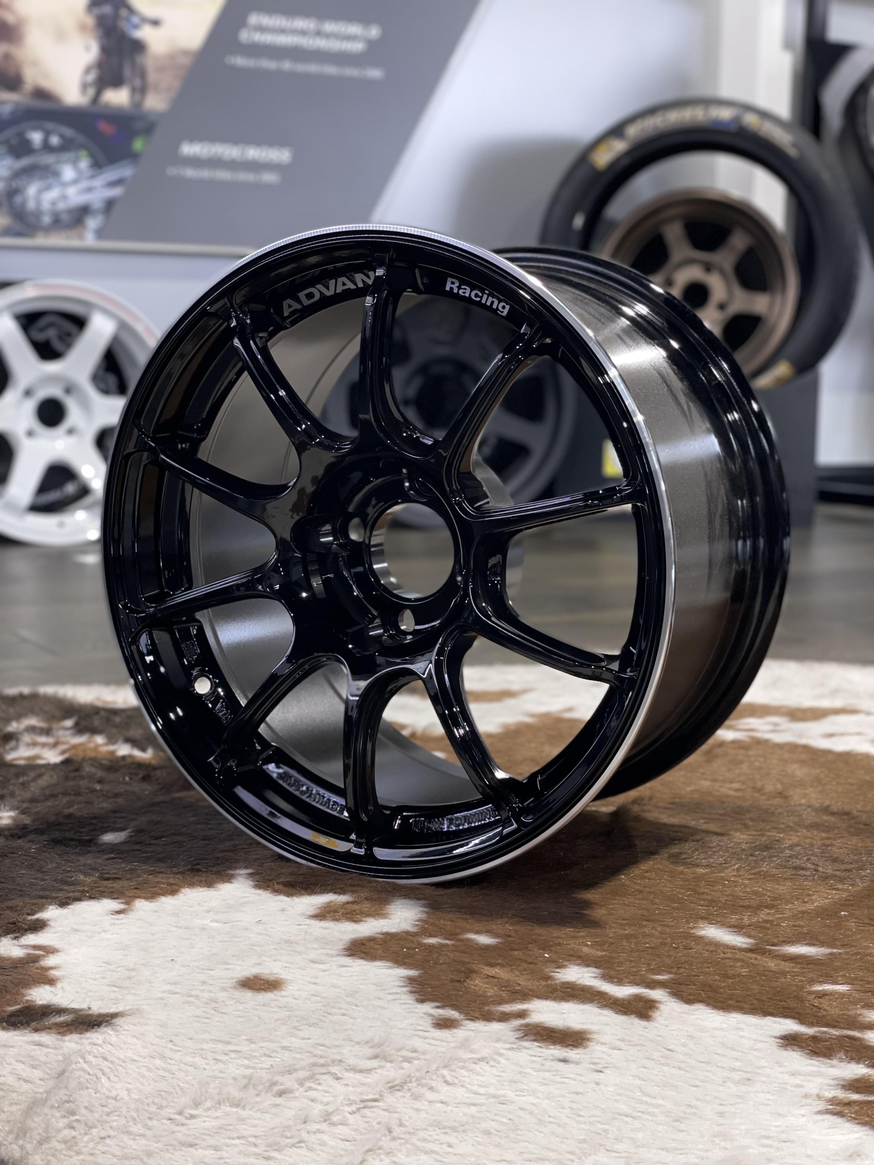 ADVAN RACING RZ-II 15